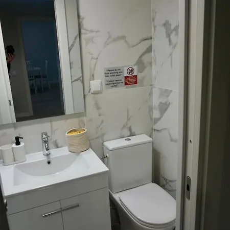 Alma House Apartment *